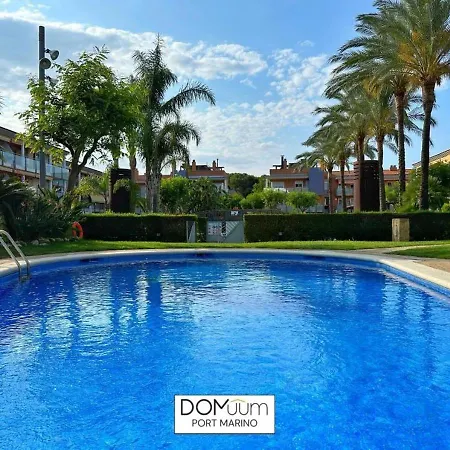Domuum Holidays - Port Marino