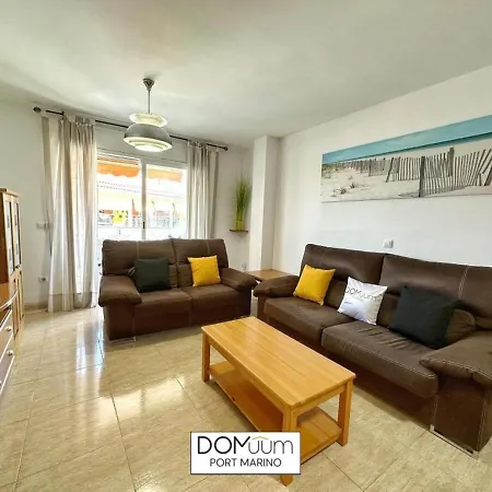 Domuum Holidays - Port Marino Apartment